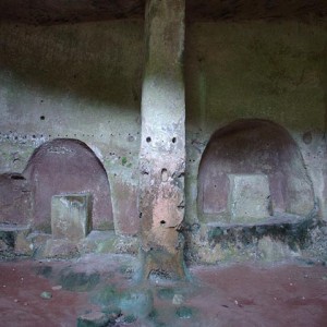sei-su-immagine-raffigurante-l-interno-mono-navata-della-cripta-di-Sant-Andrea