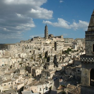 sei-su-immagine-raffigurante-veduta-del-sasso-barisano-e-cattedrale-di-matera